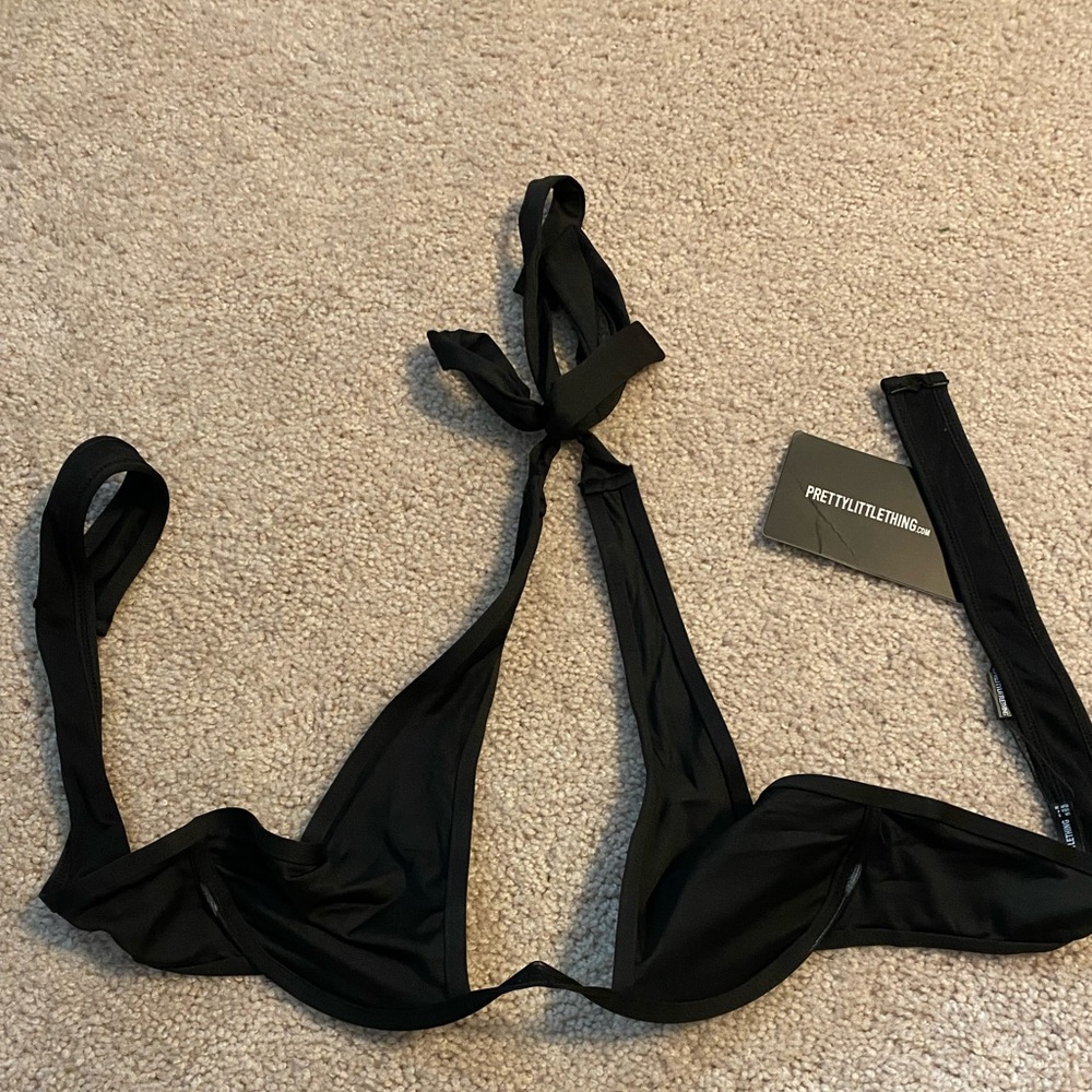 PrettyLittleThing Black Wired Cut top